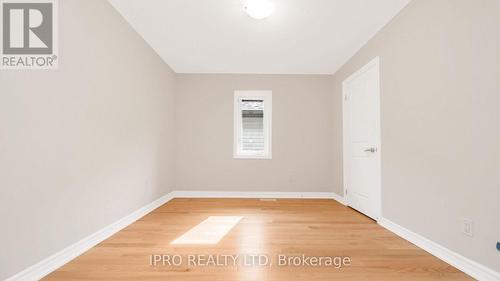 20 Ludlow Drive, Barrie, ON - Indoor Photo Showing Other Room