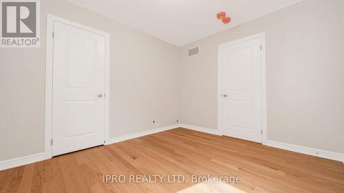 20 Ludlow Drive, Barrie, ON - Indoor Photo Showing Other Room