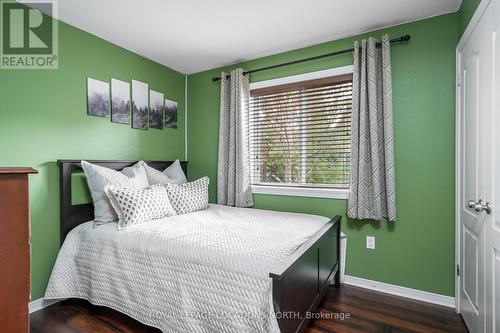 19 Lynden Street, Collingwood, ON - Indoor Photo Showing Bedroom