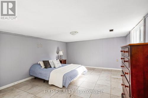 19 Locke Avenue, Clearview, ON - Indoor Photo Showing Bedroom