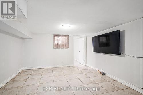 19 Locke Avenue, Clearview, ON - Indoor Photo Showing Other Room