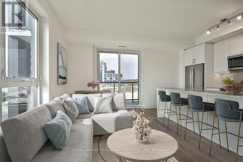 410 - 345 Wheat Boom Drive, Oakville, ON - Indoor Photo Showing Living Room