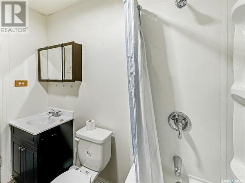 631 101St Street, North Battleford, SK - Indoor Photo Showing Bathroom