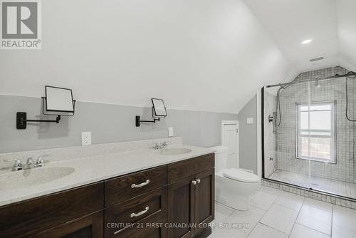 603 Erie Street, Warwick (Watford), ON - Indoor Photo Showing Bathroom