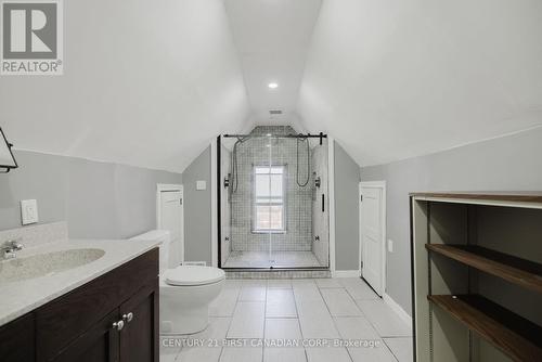 603 Erie Street, Warwick (Watford), ON - Indoor Photo Showing Bathroom