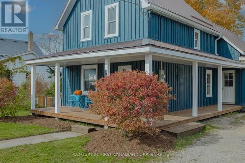 603 Erie Street, Warwick (Watford), ON - Outdoor With Deck Patio Veranda