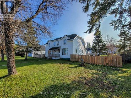 31-33 Anson Drive, Iroquois Falls, ON - Outdoor