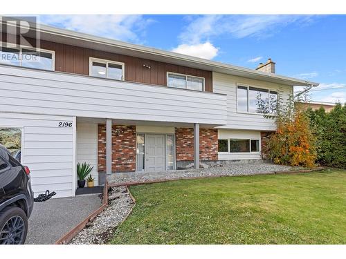 2196 Lynrick Road, Kelowna, BC - Outdoor