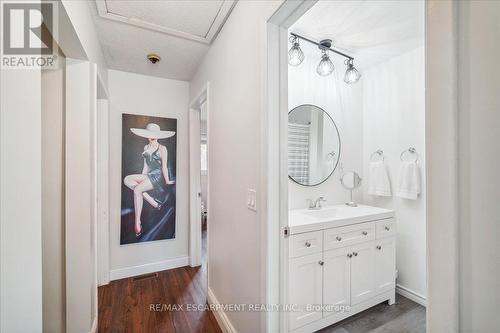 255 Brown Street, Gravenhurst, ON - Indoor Photo Showing Bathroom