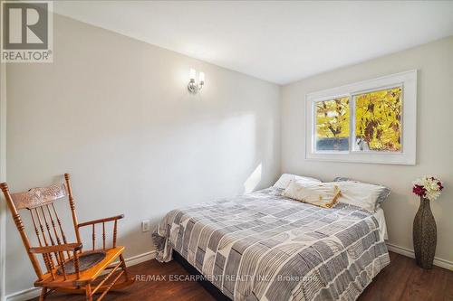 255 Brown Street, Gravenhurst, ON - Indoor Photo Showing Bedroom