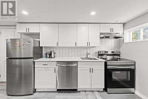 450 East 37Th Street, Hamilton, ON - Indoor Photo Showing Kitchen With Upgraded Kitchen