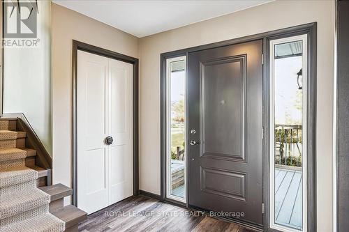 7956 Twenty Road, West Lincoln, ON - Indoor Photo Showing Other Room