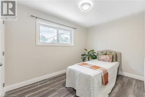 173 West 32Nd Street W, Hamilton, ON - Indoor Photo Showing Bedroom