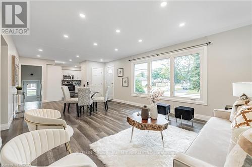 173 West 32Nd Street W, Hamilton, ON - Indoor Photo Showing Living Room