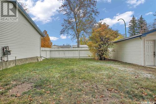 401 St Laurent Crescent, Saskatoon, SK - Outdoor