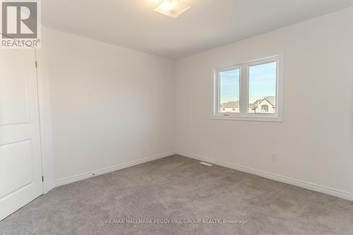 17 Baycroft Boulevard, Essa, ON - Indoor Photo Showing Other Room