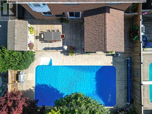 48 Bramble Crescent, Whitchurch-Stouffville, ON - Outdoor With In Ground Pool