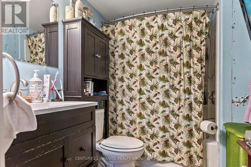 185 Hastings Street N, Bancroft, ON - Indoor Photo Showing Bathroom