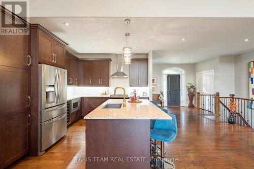 158 Mennill Drive, Springwater, ON - Indoor Photo Showing Kitchen With Upgraded Kitchen