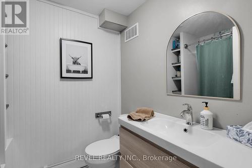 70 Huronwoods Drive, Oro-Medonte, ON - Indoor Photo Showing Bathroom