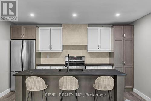 70 Huronwoods Drive, Oro-Medonte, ON - Indoor Photo Showing Kitchen