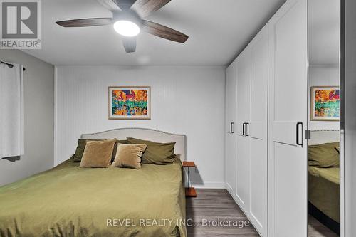 70 Huronwoods Drive, Oro-Medonte, ON - Indoor Photo Showing Bedroom