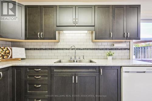 384 Centre Street N, Brampton, ON - Indoor Photo Showing Kitchen With Double Sink