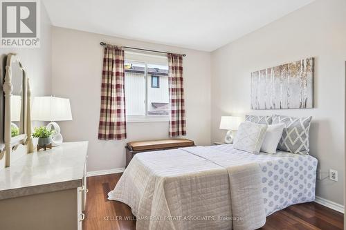 384 Centre Street N, Brampton, ON - Indoor Photo Showing Bedroom