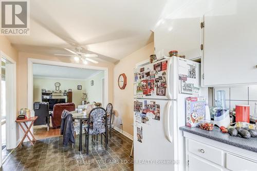 1239 De Quincy Crescent, Burlington, ON - Indoor Photo Showing Dining Room