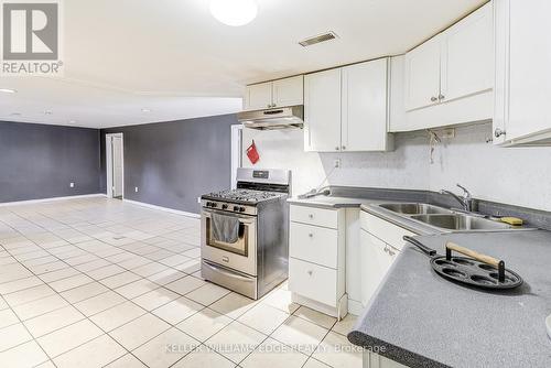 1239 De Quincy Crescent, Burlington, ON - Indoor Photo Showing Kitchen With Double Sink