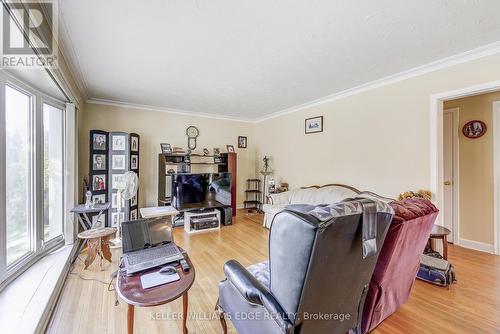 1239 De Quincy Crescent, Burlington, ON - Indoor Photo Showing Bedroom