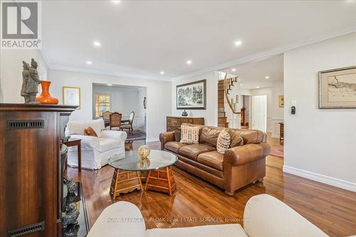 1230 Appleford Lane, Burlington, ON - Indoor Photo Showing Living Room