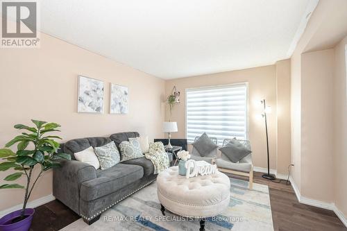 44 Kershaw Street, Brampton, ON - Indoor Photo Showing Living Room