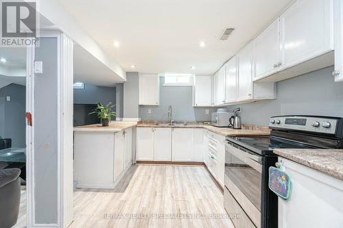 44 Kershaw Street, Brampton, ON - Indoor Photo Showing Kitchen With Double Sink