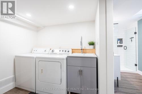 1463 Augustine Drive, Burlington, ON - Indoor Photo Showing Laundry Room