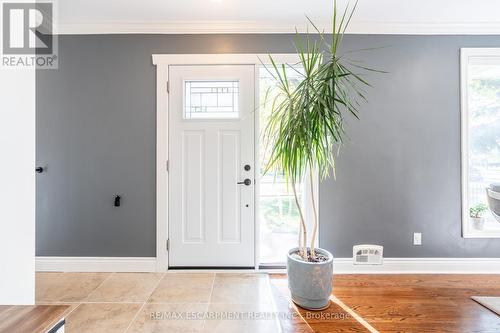 1463 Augustine Drive, Burlington, ON - Indoor Photo Showing Other Room