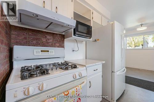 68 Lynmont Road, Toronto, ON - Indoor Photo Showing Kitchen