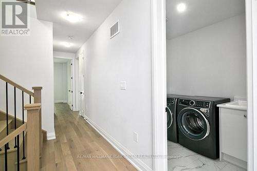 5 - 11 Bay Street E, Blue Mountains, ON - Indoor Photo Showing Laundry Room