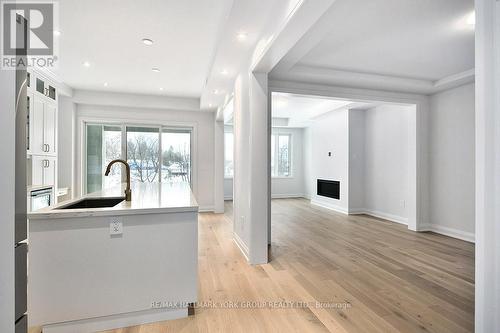 5 - 11 Bay Street E, Blue Mountains, ON - Indoor Photo Showing Other Room