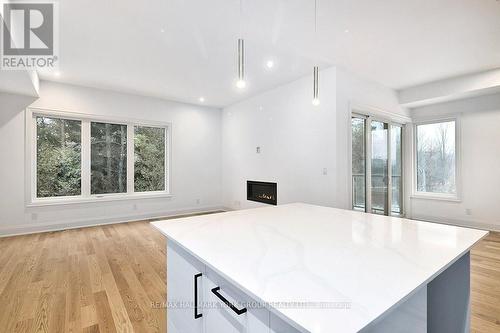 23 Waterview Lane, Blue Mountains, ON - Indoor Photo Showing Kitchen