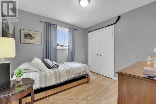 117 Olive Street, Grimsby, ON - Indoor Photo Showing Bedroom