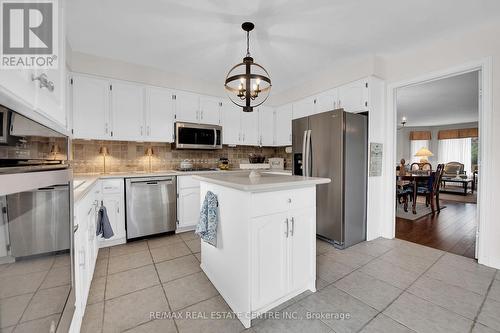 117 Olive Street, Grimsby, ON - Indoor Photo Showing Kitchen With Stainless Steel Kitchen