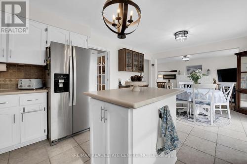 117 Olive Street, Grimsby, ON - Indoor Photo Showing Kitchen