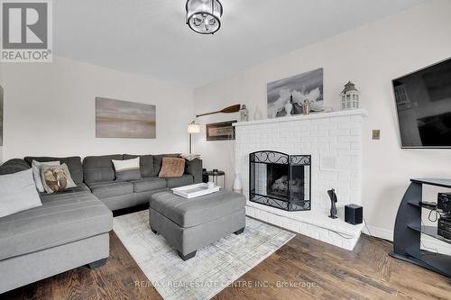 117 Olive Street, Grimsby, ON - Indoor Photo Showing Living Room With Fireplace