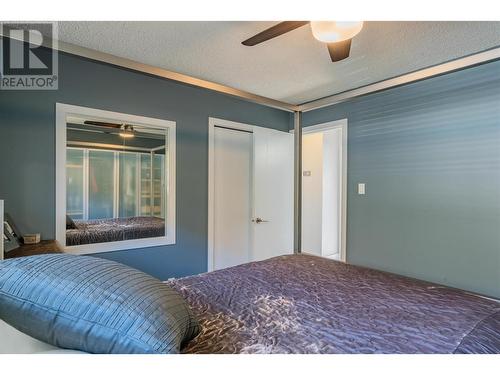 3822 Woodland Drive, Trail, BC - Indoor Photo Showing Bedroom