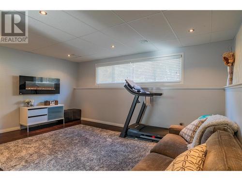 3822 Woodland Drive, Trail, BC - Indoor Photo Showing Gym Room