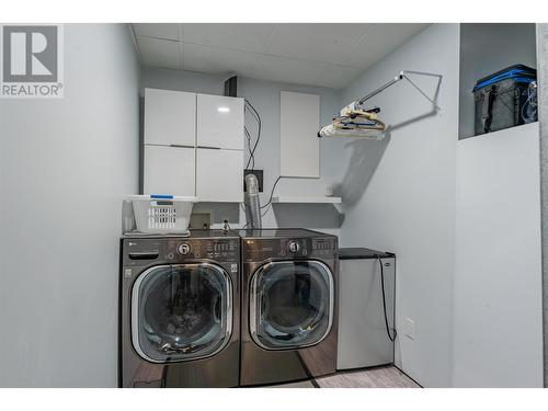 3822 Woodland Drive, Trail, BC - Indoor Photo Showing Laundry Room