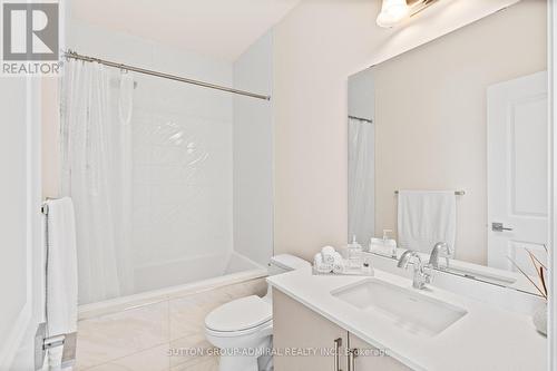 39 Harold Lawrie Lane, Markham, ON - Indoor Photo Showing Bathroom