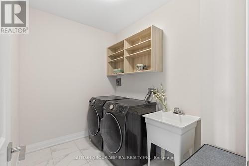 39 Harold Lawrie Lane, Markham, ON - Indoor Photo Showing Laundry Room