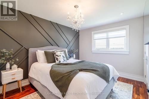 3587 Sideroad 10, Bradford West Gwillimbury, ON - Indoor Photo Showing Bedroom